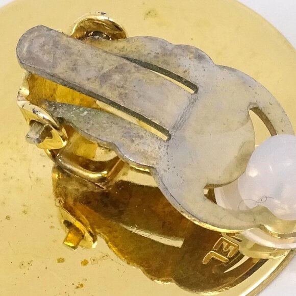 Chanel White Black Button Shell Earrings Clip-On - Picture 3 of 4